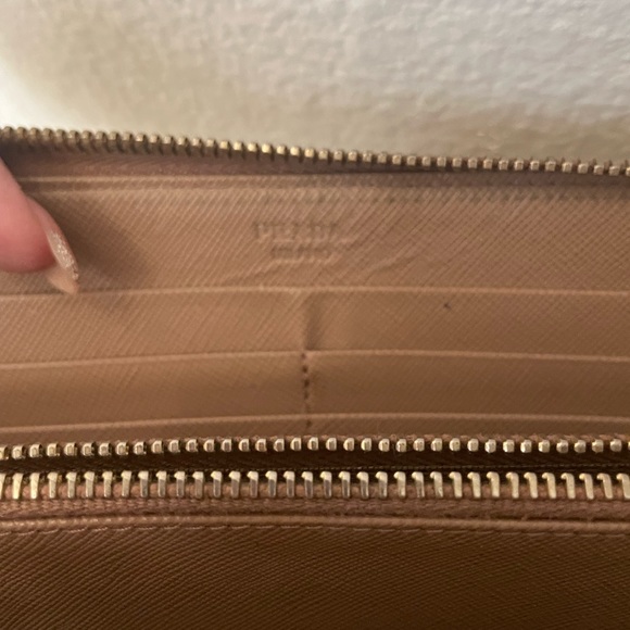 Prada Bow Long Wallet - Picture 5 of 5